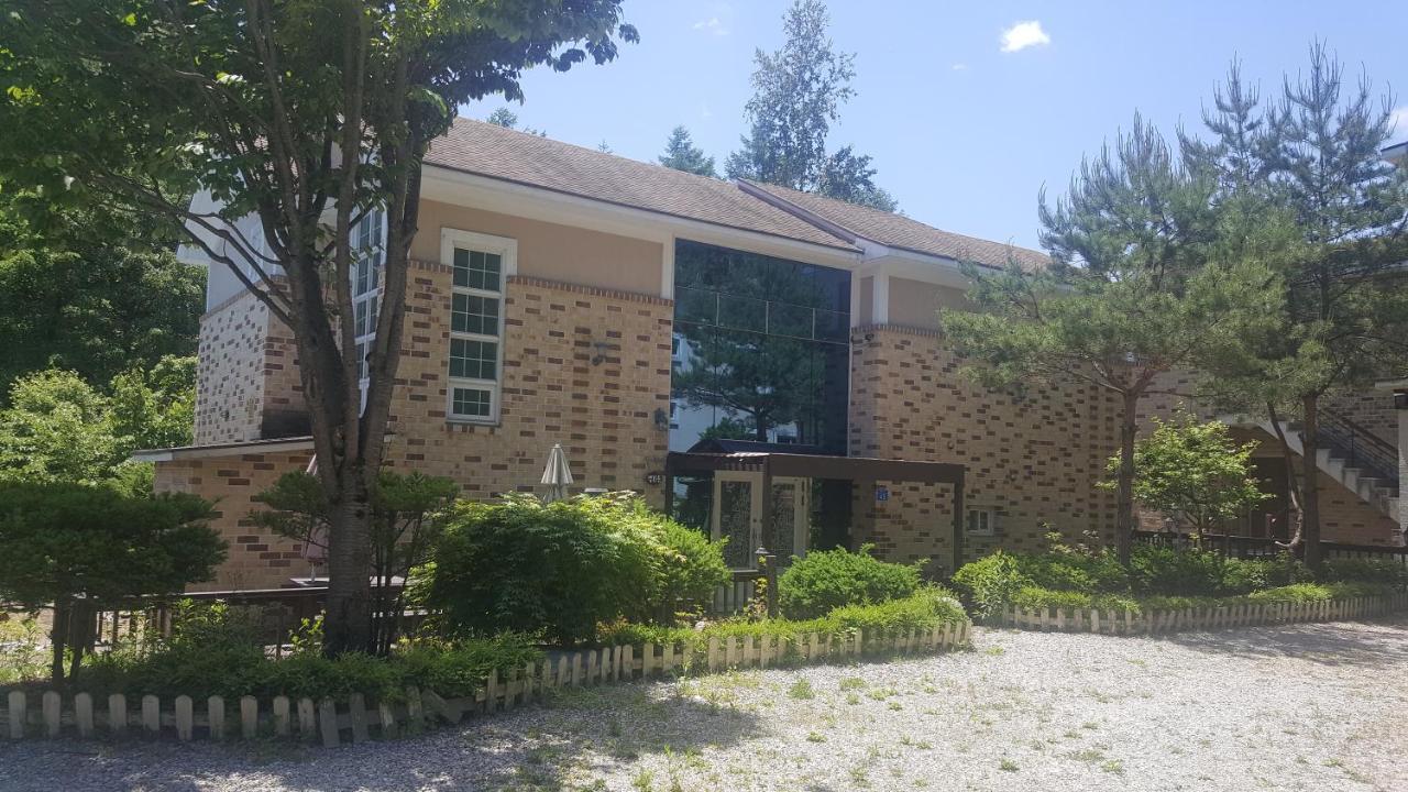 Shinevalley Pension & Hotel Pyeongchang Esterno foto