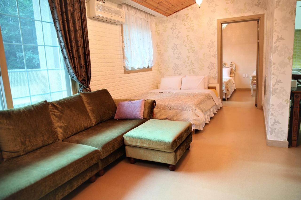 Shinevalley Pension & Hotel Pyeongchang Esterno foto