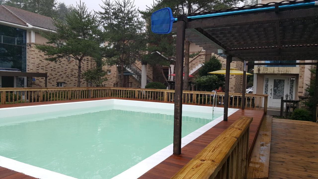 Shinevalley Pension & Hotel Pyeongchang Esterno foto